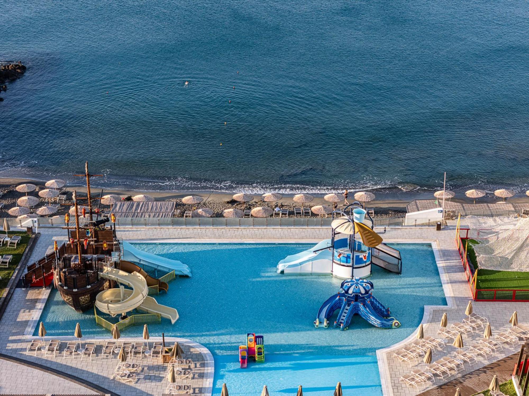 Petra Mare Hotel Ierapetra  Exterior photo